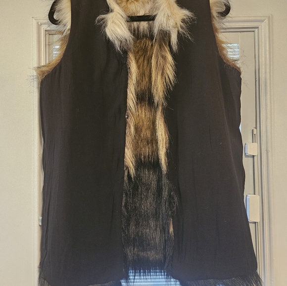 ✨️Vest w/ snaps by Dolce Cabo faux fur bo ho, sz LG, soft, excellent condition!! - Picture 6 of 8